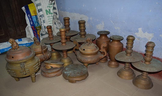 Bắt giữ đối tượng đột nhập nhà thờ trộm lư đồng