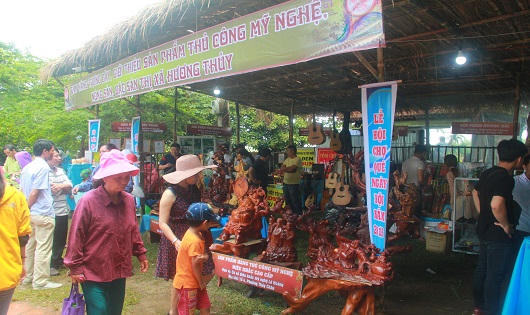 Đặc sắc “Chợ quê ngày hội“