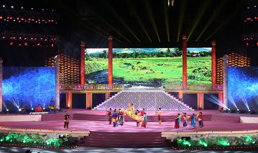 Bế mạc Festival Huế 2018: “Huế! Khúc hát ân tình”