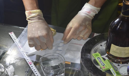 Phát hiện số lượng ma túy lớn tại quán Bar