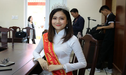 Tuyên dương nữ sinh viên đạt thành tích cao cuộc thi Hoa khôi sinh viên Việt Nam