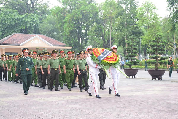 Trang trọng lễ viếng, lễ truy điệu nguyên Chủ tịch nước, Đại tướng Lê Đức Anh tại Huế