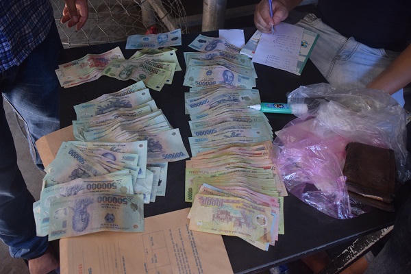 Bắt hàng chục đối tượng đánh bạc dưới hình thức đá gà ở Thừa Thiên Huế