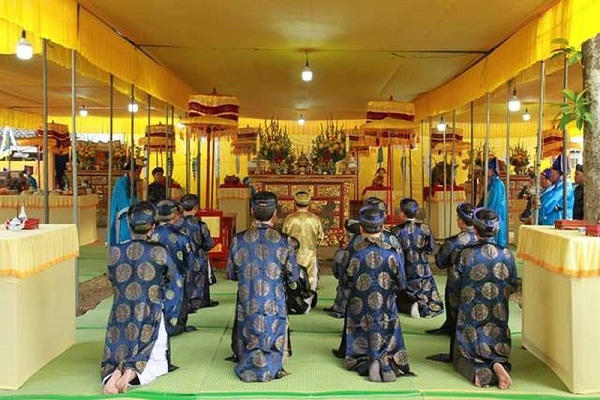 Lễ tế âm hồn tưởng nhớ những người đã hi sinh trong biến cố Thất thủ Kinh đô