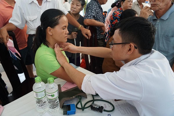 Khám sàng lọc miễn phí cho hàng ngàn trường hợp bệnh đái tháo đường và bệnh lý tuyến giáp 