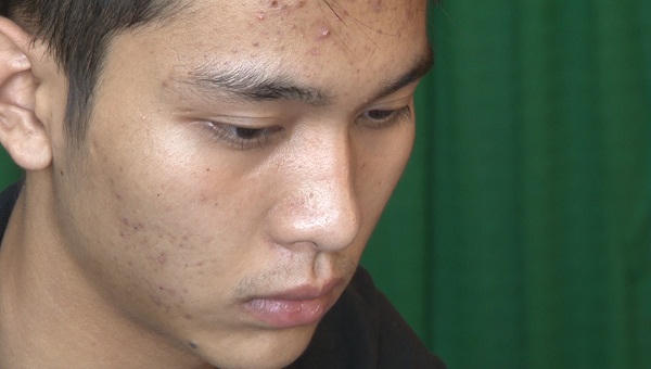 Bắt giữ đối tượng vận chuyển hàng trăm viên thuốc lắc