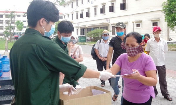 350 công dân hân hoan hoàn thành cách ly 14 ngày tại Thừa Thiên Huế