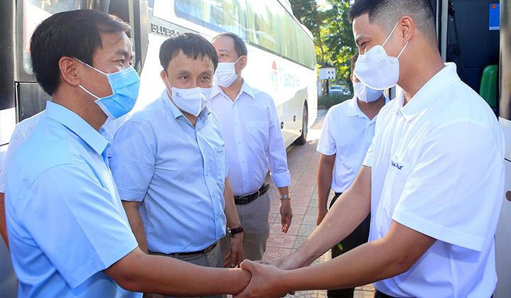 Đoàn y, bác sĩ Thừa Thiên Huế lên đường hỗ trợ TP HCM và các tỉnh phía Nam phòng, chống dịch COVID-19