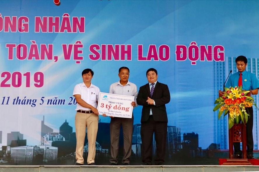 Phòng học xây dựng dang dở vì nhà tài trợ không chuyển tiền như đã hứa