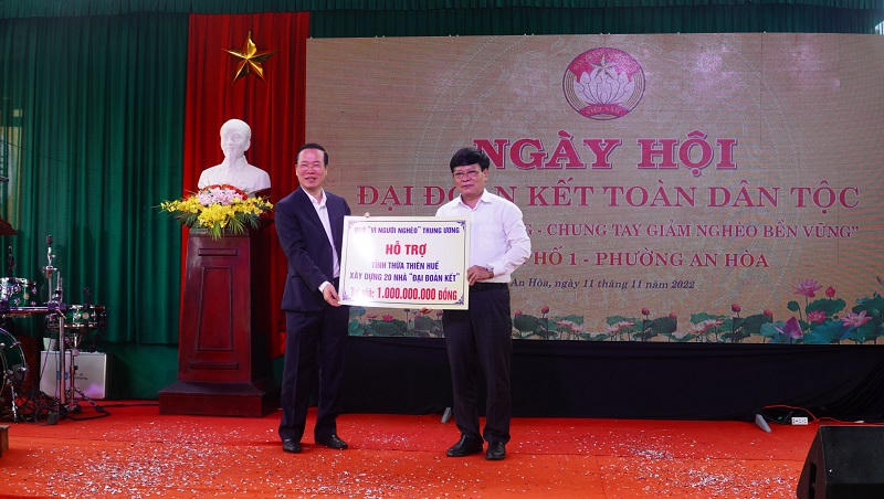 Thường trực Ban Bí thư Võ Văn Thưởng dự Ngày hội Đại đoàn kết toàn dân tộc tại Thừa Thiên Huế