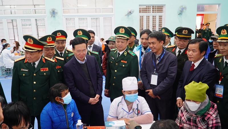 Thường trực Ban Bí thư dự chương trình 'Xuân Biên phòng ấm lòng dân bản' tại huyện A Lưới