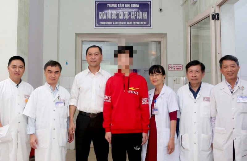 Cứu sống một cháu bé bị tiêu cơ vân cấp tính do nhiễm trùng