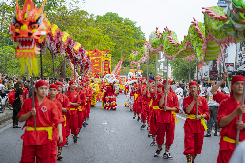 Sôi động lễ hội quảng diễn đường phố tại Festival nghề truyền thống Huế