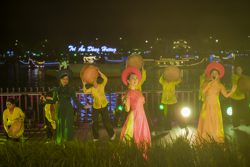 Khách du lịch đến Huế tăng mạnh trong dịp nghỉ lễ