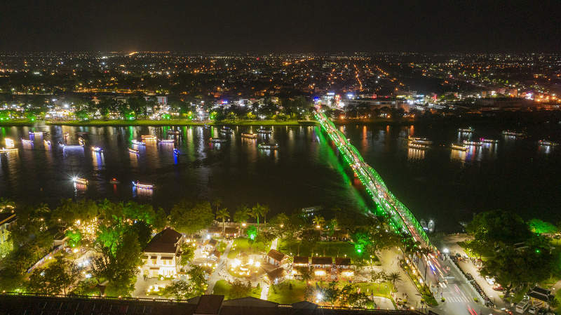 Lần đầu tiên có chương trình Tri ân dòng Hương tại Festival nghề truyền thống Huế 2023