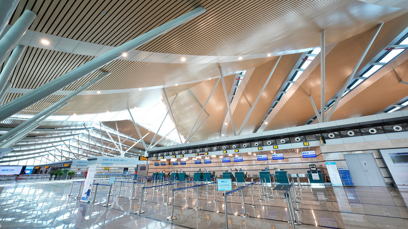 Phó Thủ tướng Chính phủ Trần Lưu Quang dự lễ khánh thành nhà ga hành khách T2- Cảng HKQT Phú Bài