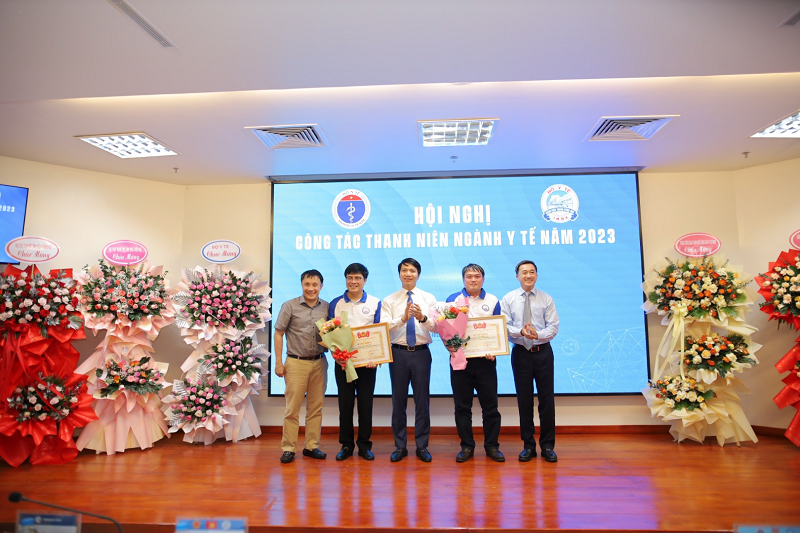 Cán bộ trẻ ngành y tế ngày càng khẳng định vị thế và vai trò trong sự nghiệp chăm sóc sức khỏe của nhân dân