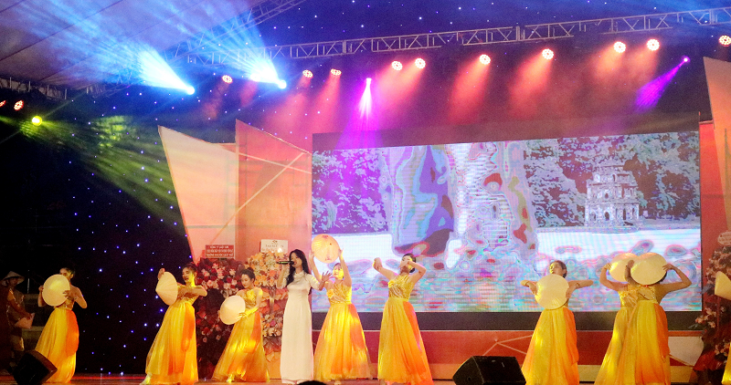 Từng bừng ngày hội tân sinh viên của trường Đại học Luật, Đại học Huế