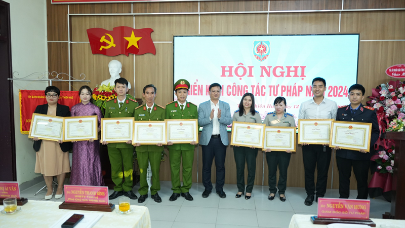 Ngành Tư pháp Thừa Thiên Huế nỗ lực thực hiện xuất sắc nhiệm vụ được giao