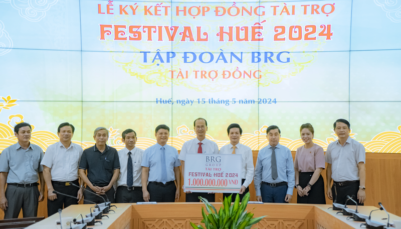 Ký kết các hợp đồng tài trợ Festival Huế 2024