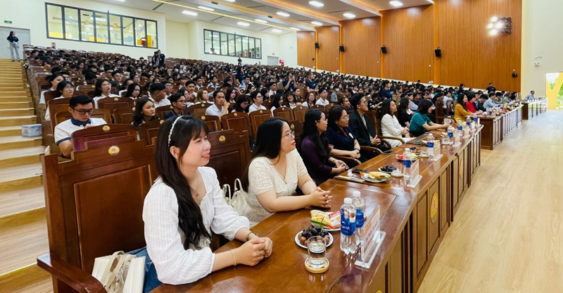 Sinh viên sôi nổi thi sáng tạo và quyền sở hữu trí tuệ