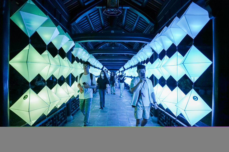 Ấn tượng với lễ hội ánh sáng lần đầu được tổ chức tại Festival Huế