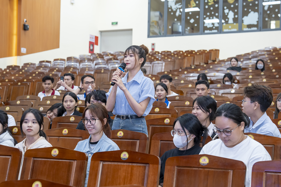 Trường Đại học Luật Hà Nội giành giải Nhất cuộc thi Tài năng nghề Luật