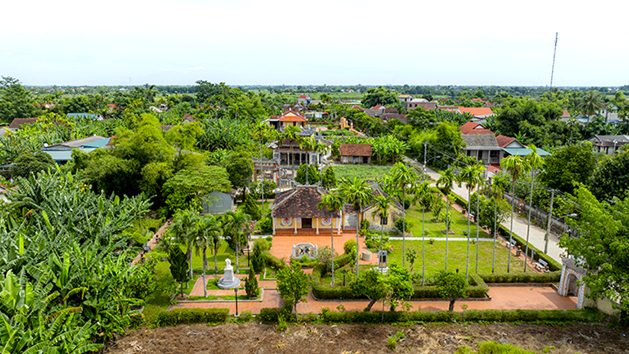 Dâng hương tưởng niệm 150 năm ngày mất danh nhân Đặng Huy Trứ