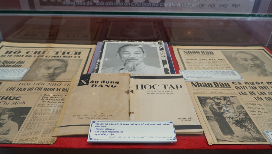 Triển lãm hình ảnh Chủ tịch Hồ Chí Minh trên báo chí cách mạng Việt Nam
