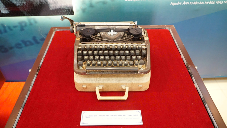 Triển lãm hình ảnh Chủ tịch Hồ Chí Minh trên báo chí cách mạng Việt Nam