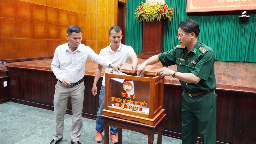 Thừa Thiên Huế phát động ủng hộ đồng bào miền Bắc bị thiệt hại do bão, lũ