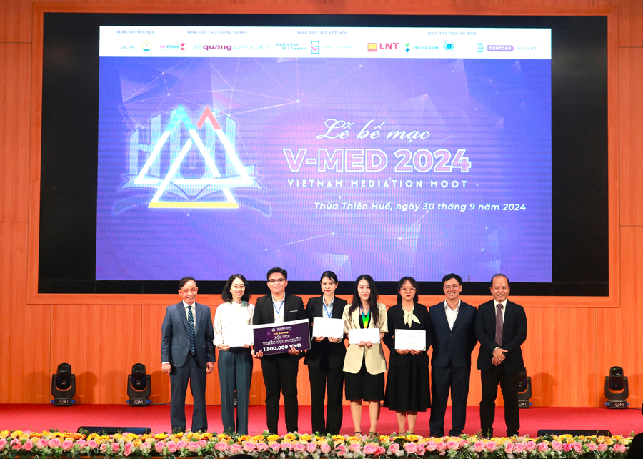 Trao giải cuộc thi hòa giải thương mại Việt Nam (V-Med)