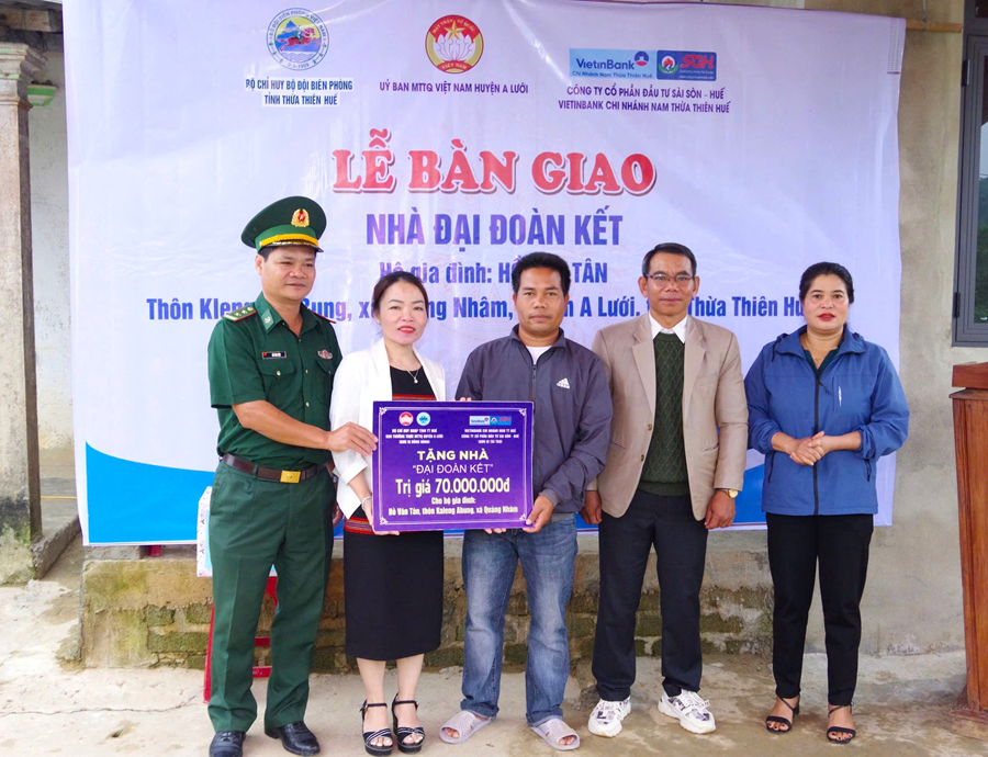 Ấm áp những ngôi nhà đại đoàn kết ở Thừa Thiên Huế