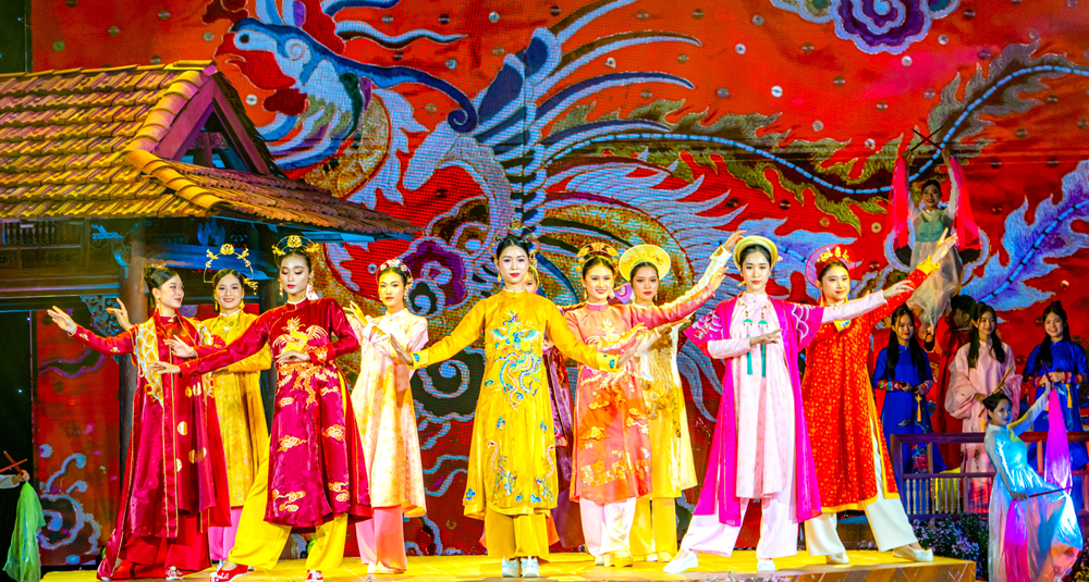 Nét riêng của áo dài xứ Huế