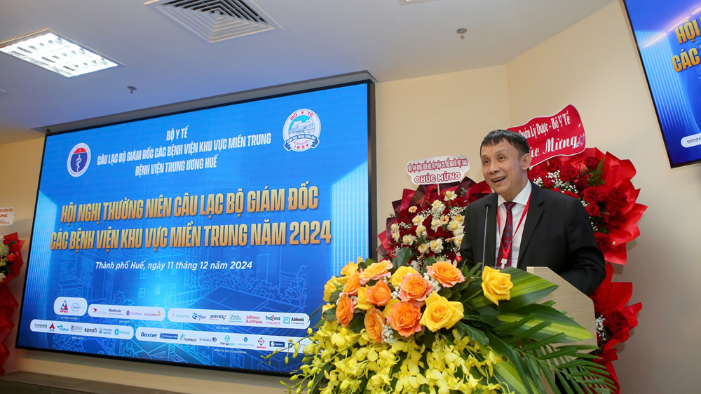 Chia sẻ kinh nghiệm trong công tác quản lý, điều hành bệnh viện các tỉnh khu vực miền Trung