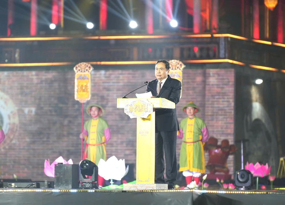 Chủ tịch Quốc hội Trần Thanh Mẫn dự lễ công bố Nghị quyết thành lập thành phố Huế trực thuộc Trung ương