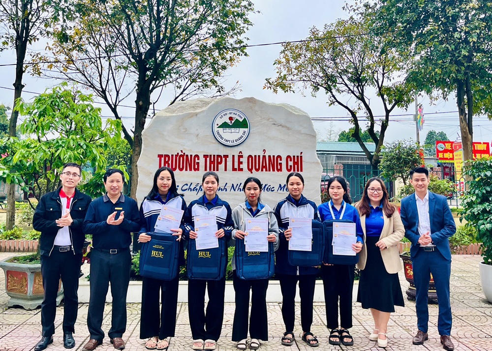 Trường ĐH Luật (ĐH Huế) triển khai chương trình tư vấn tuyển sinh - hướng nghiệp năm 2025