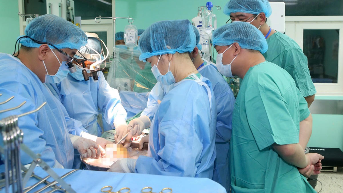 Ca ghép tim thứ 17 tại bệnh viện Trung ương Huế xuất viện