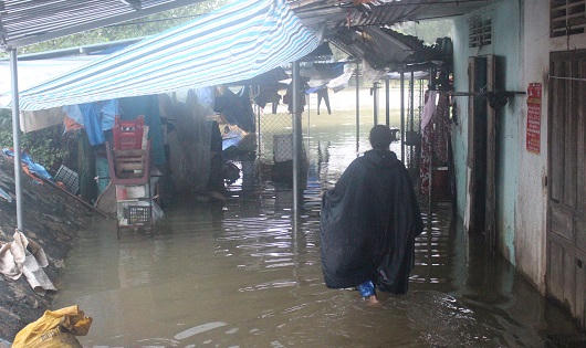 Thừa Thiên Huế: Mưa to kết hợp thủy điện xả lũ nhiều nơi bị ngập cục bộ