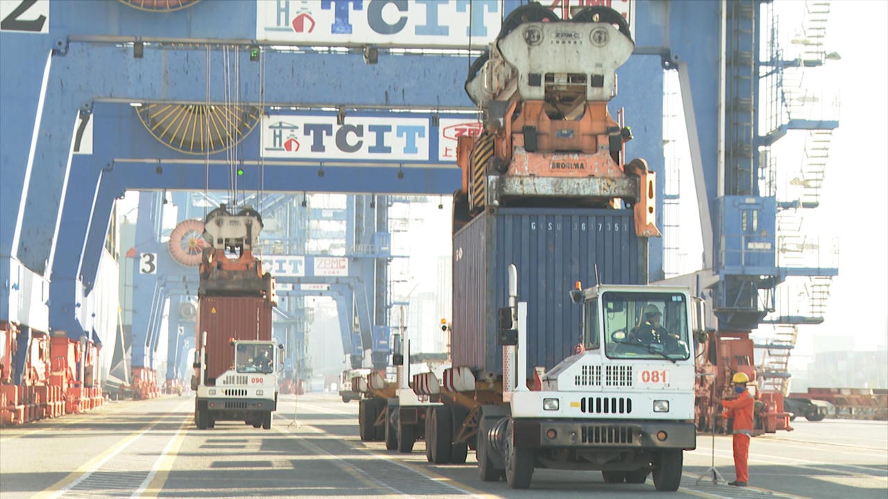 Cảng Quốc tế Tân Cảng - Cái Mép liên tiếp lập kỷ lục về sản lượng xếp dỡ