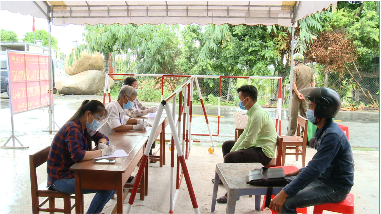 Người từ khu vực phong toả về Tiền Giang phải lấy mẫu xét nghiệm và cách ly tập trung 21 ngày