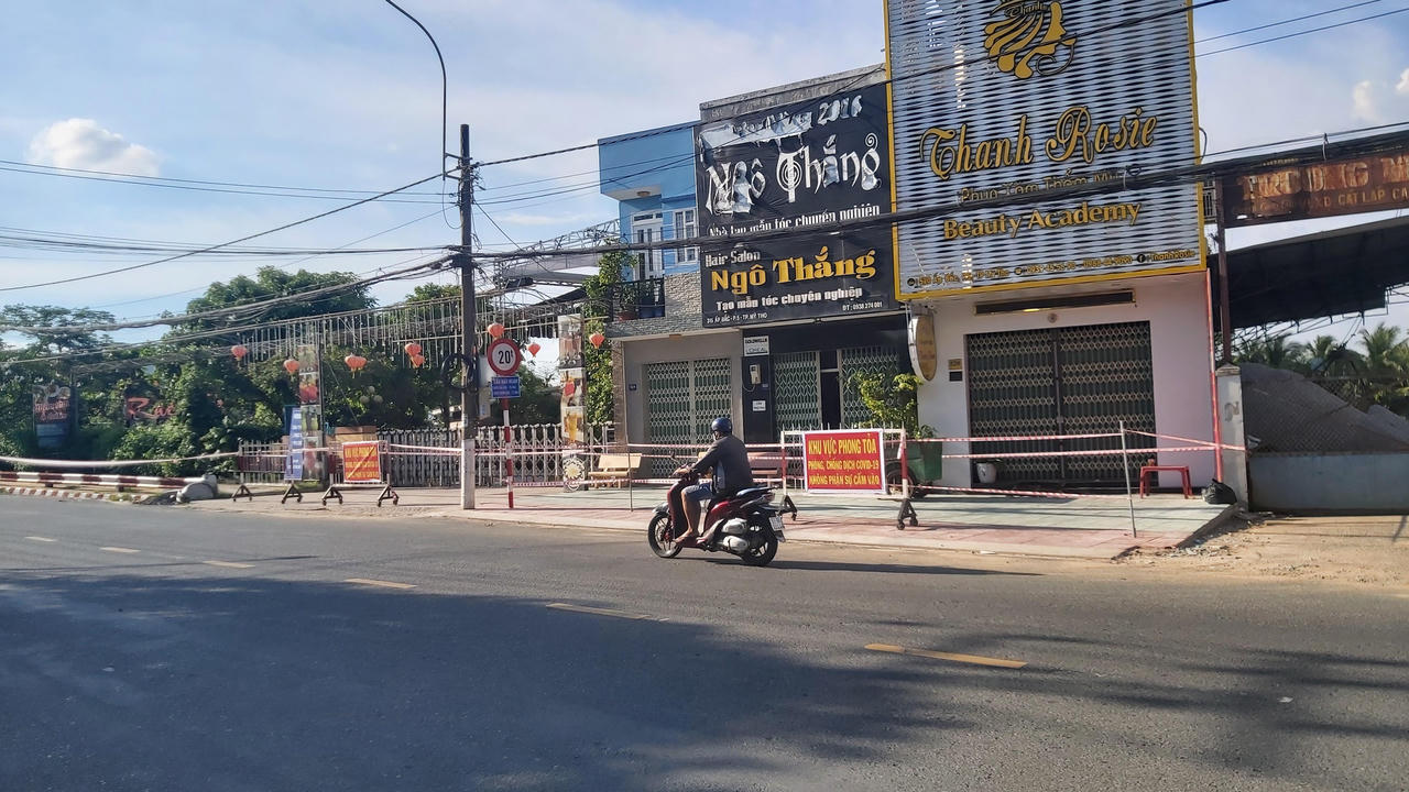 Ca nhiễm ở Tiền Giang tăng chóng mặt, một hiệu trưởng dương tính với COVID-19