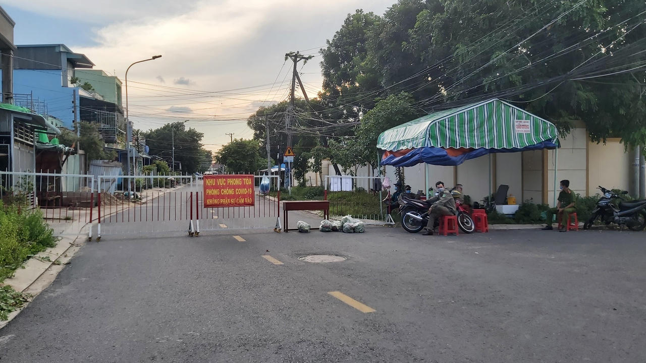 Ca nhiễm ở Tiền Giang tăng chóng mặt, một hiệu trưởng dương tính với COVID-19