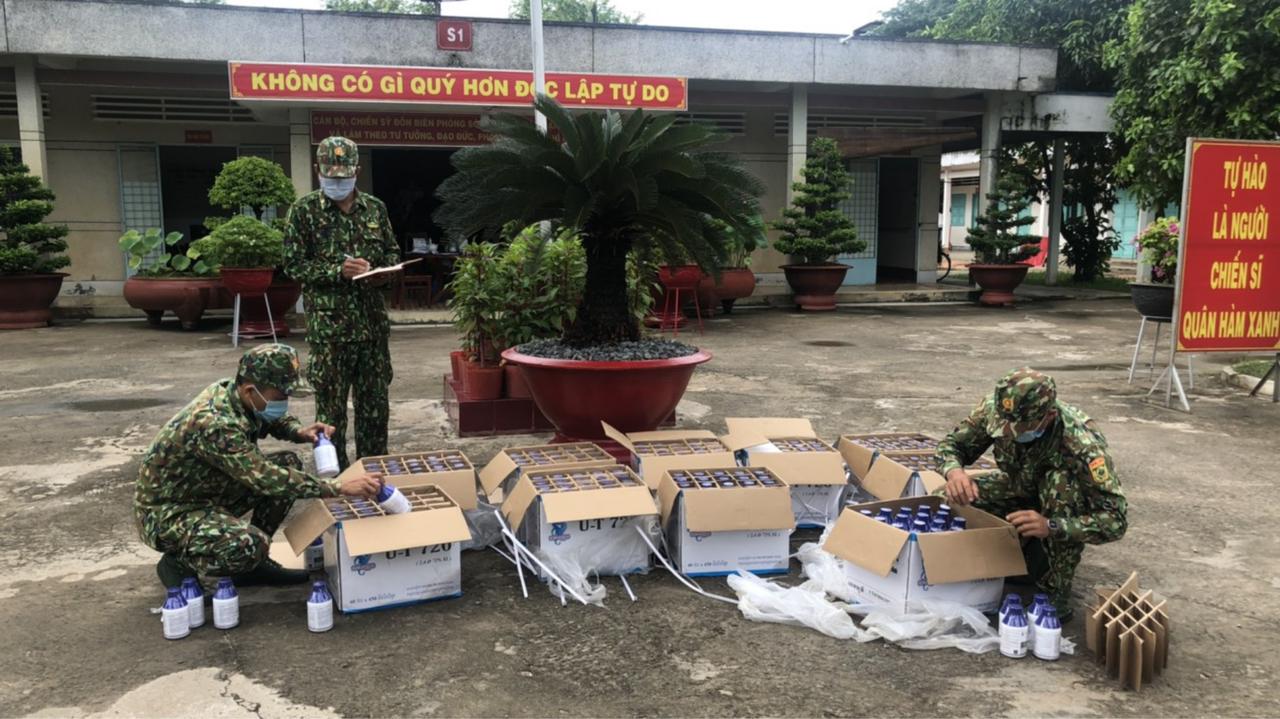 Bắt giữ 10 người nhập cảnh trái phép từ Campuchia vào Long An