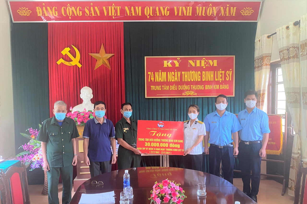 Nhiều hoạt động đền ơn, đáp nghĩa trong tháng tri ân