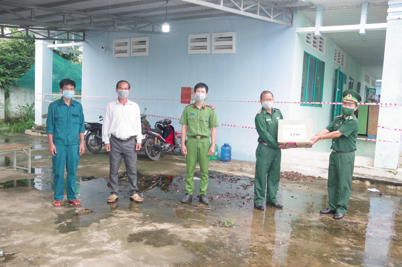 Kiểm soát biên giới tỉnh để kiểm soát phòng, chống dịch COVID-19