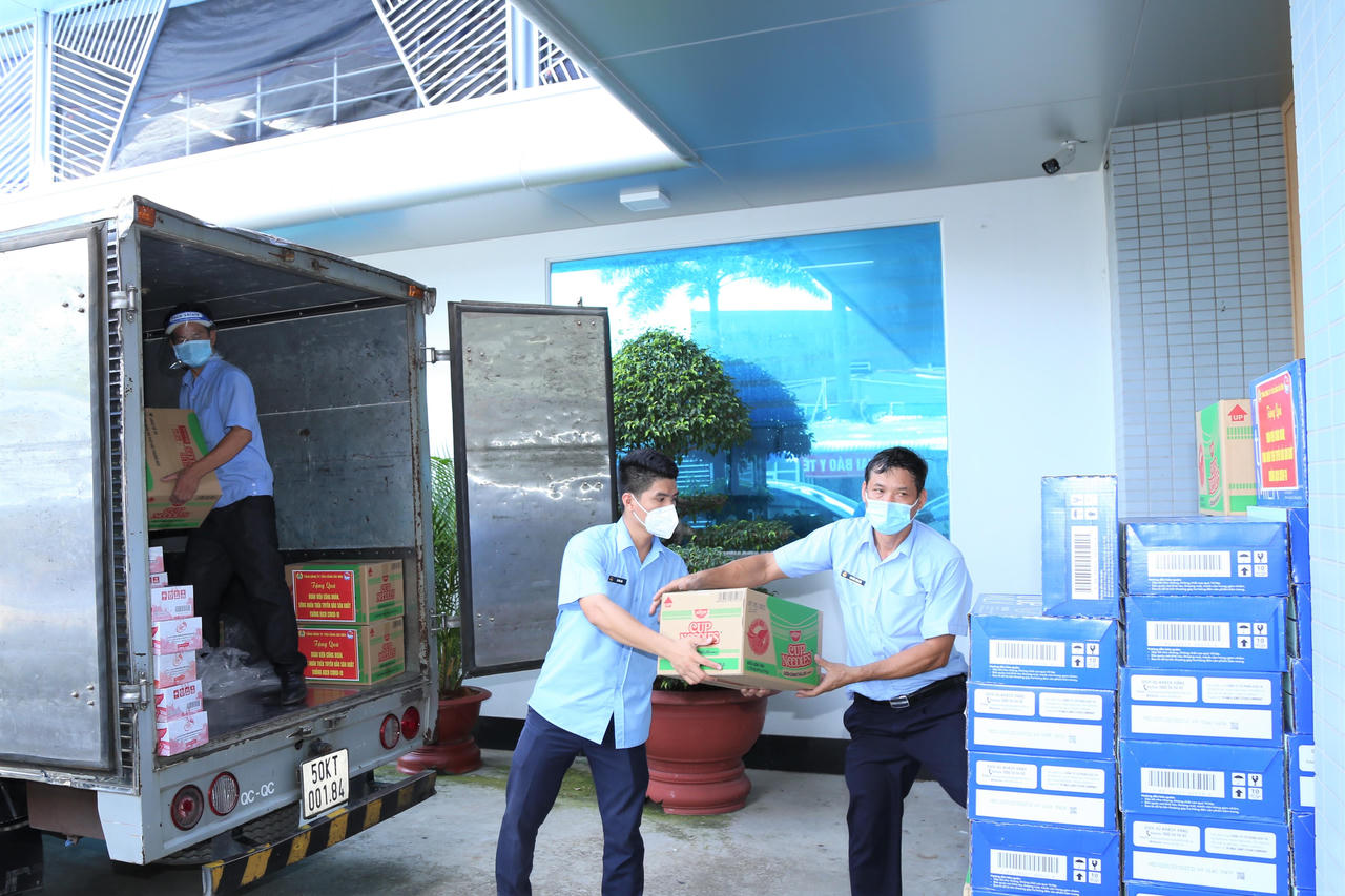 Tân cảng Sài Gòn thăm hỏi, động viên nhân viên là F0, F1 đang cách ly, điều trị