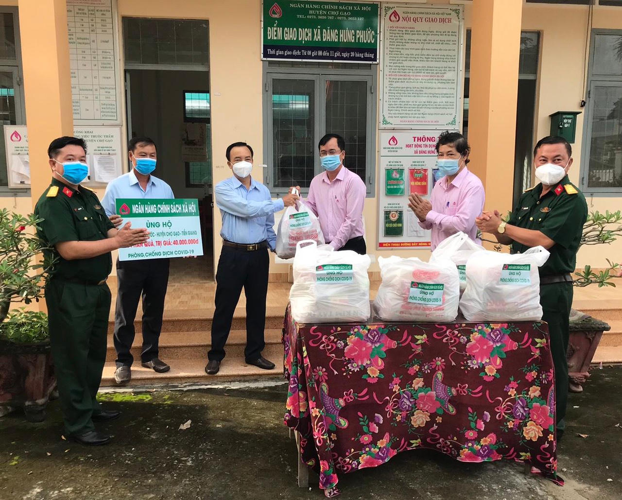 Ngân hàng Chính sách xã hội Tiền Giang chung tay phòng chống dịch COVID-19