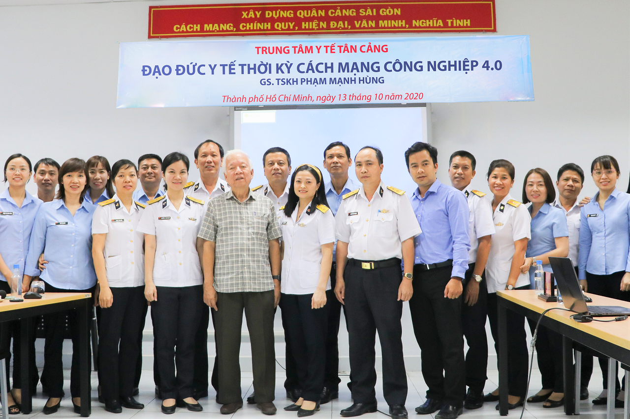 Trung tâm Y tế Tân cảng: Trách nhiệm, nghĩa tình, chuyên nghiệp, hiện đại