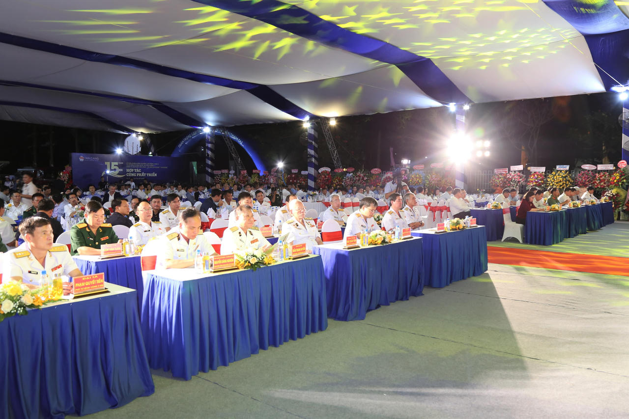 Công ty cổ phần Tân Cảng Cái Mép đón nhận Huân chương Lao động hạng Ba